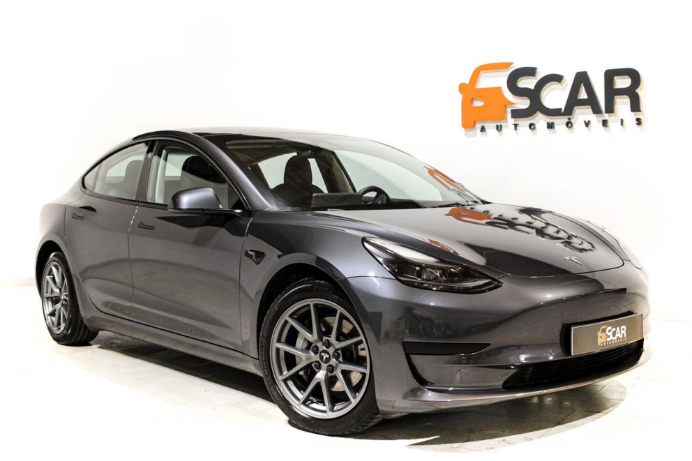 Tesla Model 3 Standard Range Plus RWD